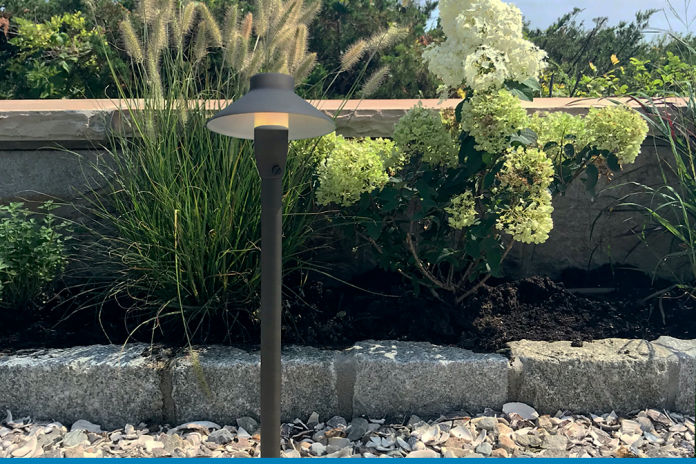 Landscape lighting systems